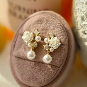 Elegant Faux Pearl and Rose Gold Earrings NWOT
